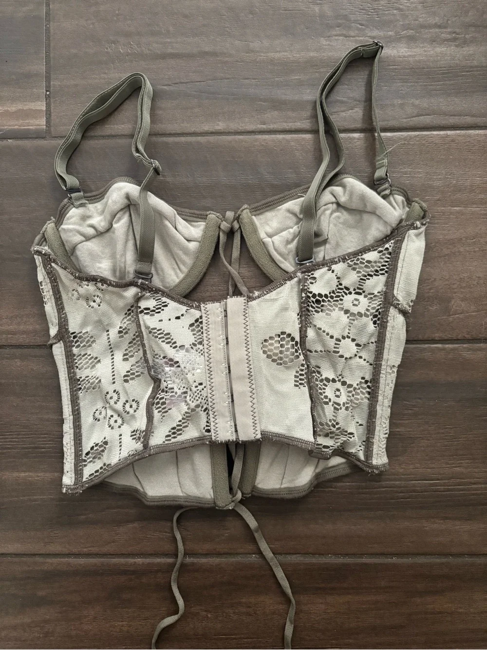 Urban Outfitters Lace Bustier Crop Top in Light Beige with Taupe Trim - Picture 2 of 3